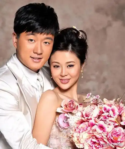 佟大为娶老师为妻8年生三胎住2亿四合院妻子关悦被宠成公主