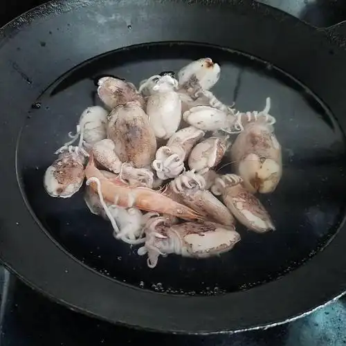 红烧小墨鱼仔,鲜香入味,口感q弹鲜嫩