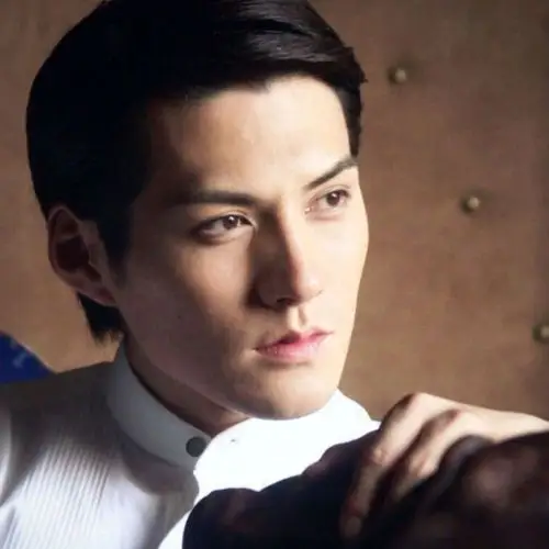 长得帅,会赚钱,专一听话不逼逼,严屹宽这样的老公还有吗?_男人