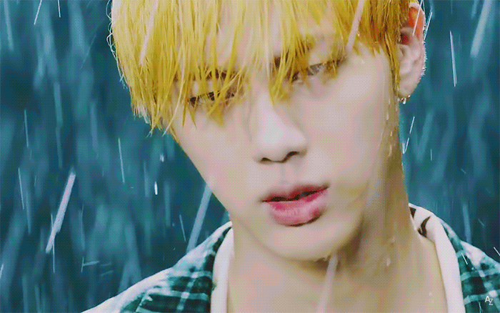 金硕珍epiphany一周年纪念登推特韩国趋势一位epiphany舞台照回顾