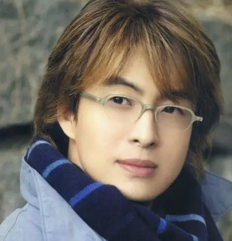 图初恋裴勇俊将结婚网友呼只好影视剧里找安慰