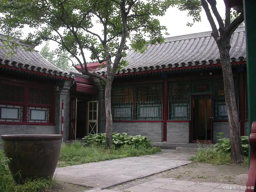 "人穷不求娘家忙,富贵不住东厢房"啥意思?东厢房指什么?