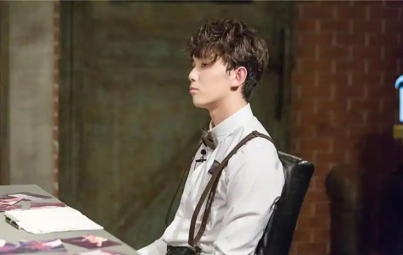 吴磊《我是大侦探》帅气图片[4/13]_综艺_美桌网