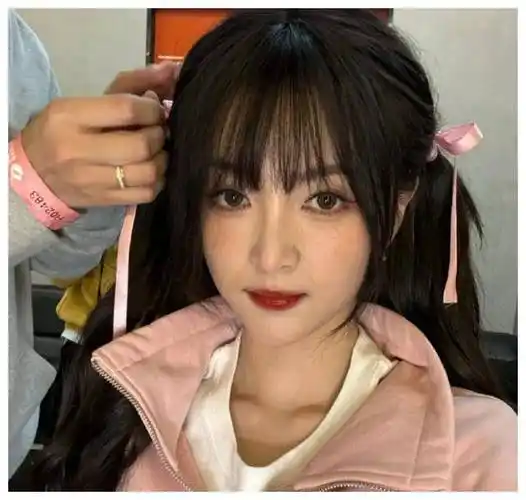 吴宣仪口碑再度翻车竟把亲弟弟称为男友事后还放话少管我