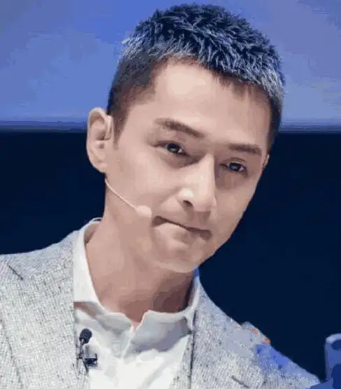 胡歌挑战寸头加奶奶灰没想到颜值高到炸裂