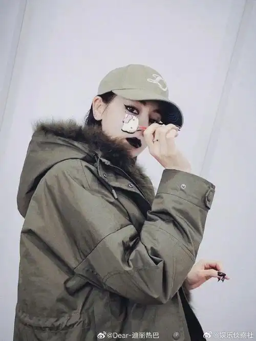 迪丽热巴黑美人