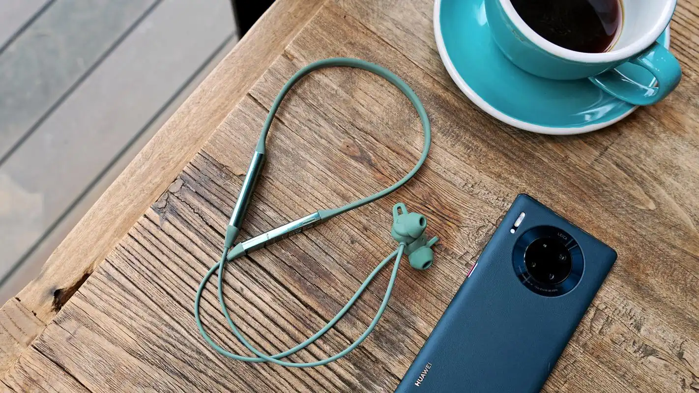 原创华为freelace pro上手测评:为何要选择一款颈戴式降噪耳机?