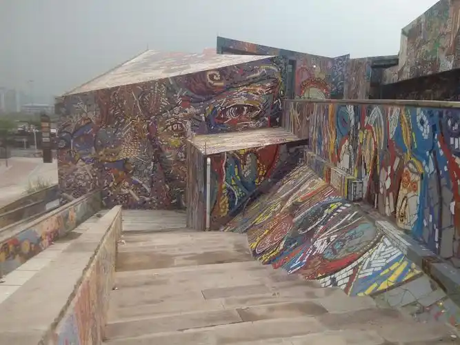 川美罗中立美术馆绚丽之迷