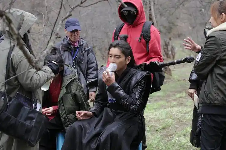 狼殿下的花絮整理