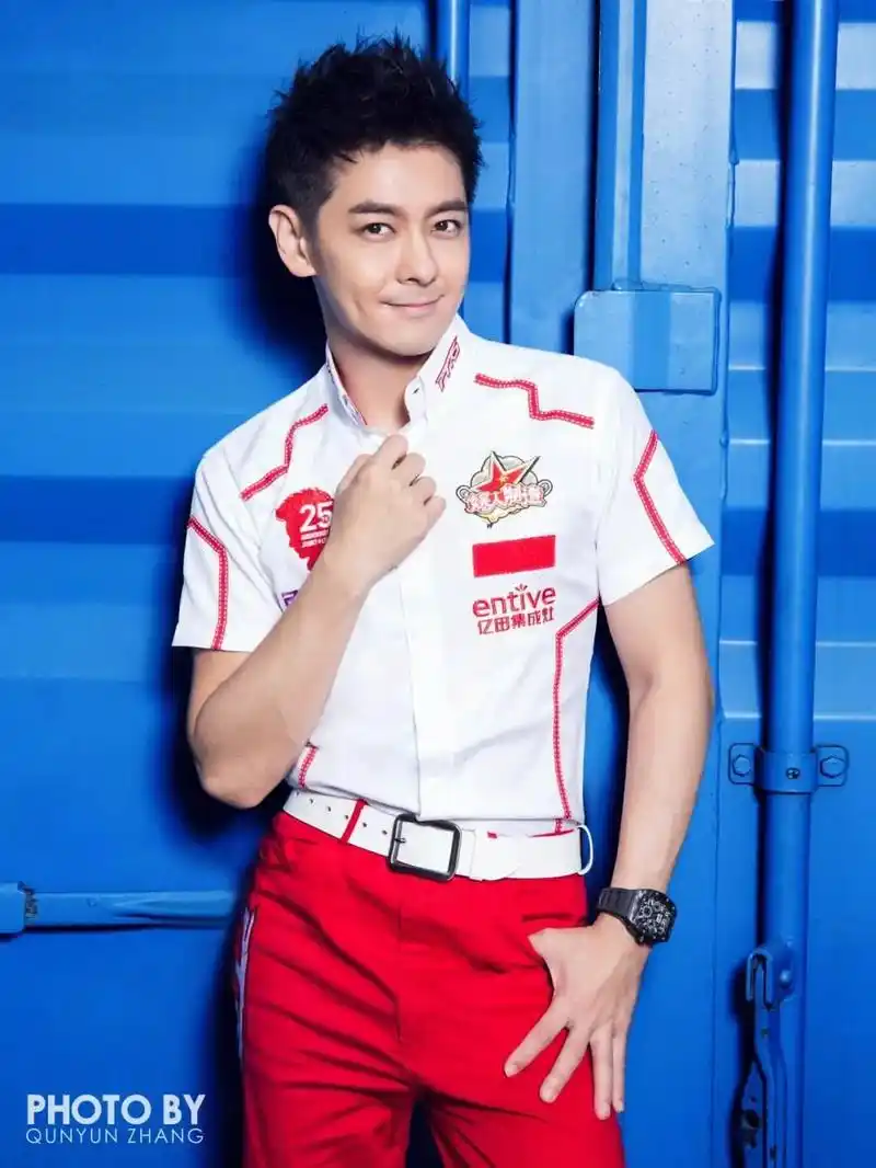 林志颖  车祸前后对比照 - 抖音