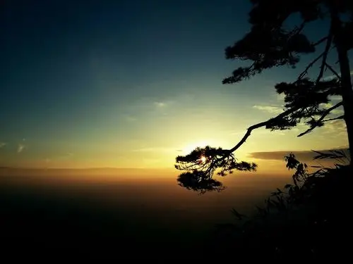 三清山破晓得那一刻,金色瞬间铺.