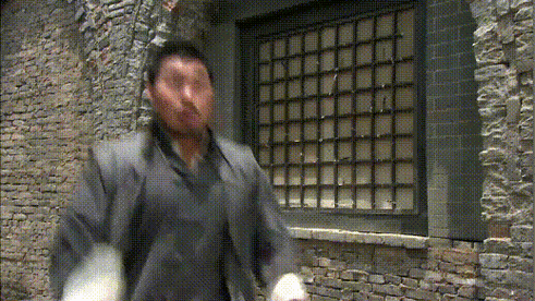 穿帮镜头之《狂飙》在去年最受欢迎的电视剧《狂飙》中,观众会发现