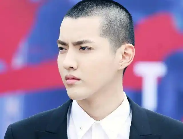 但是有一句话说得好"平头才是检验帅哥的唯