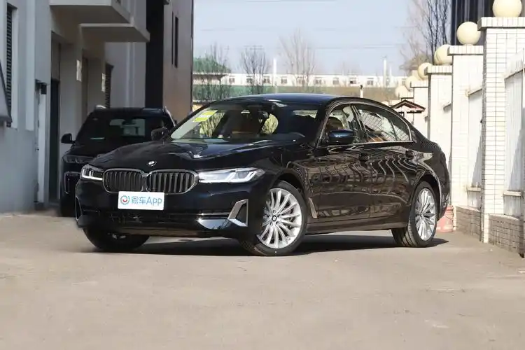 2022款宝马5系改款530li行政型豪华套装