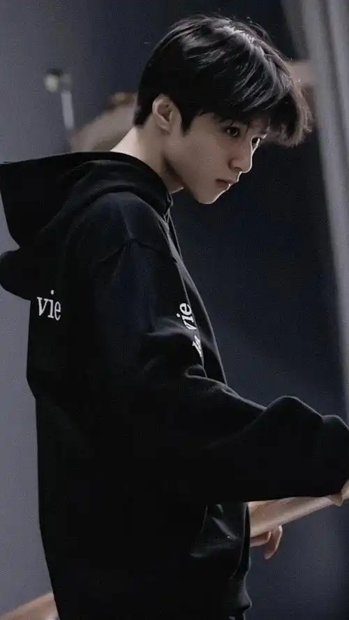 时代少年团刘耀文小狼崽狼王