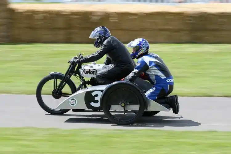 photo: goodwoodmotorbikes - 5 | goodwood highli