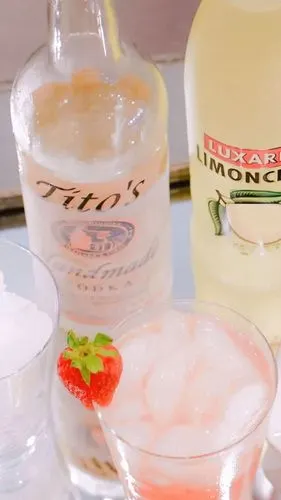 夏日饮料冰块手机壁纸图片