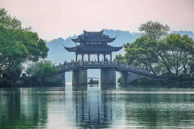 杭州春节四天三晚纯玩游攻略,冬季的杭州美景不容错过!_西湖_前往_day