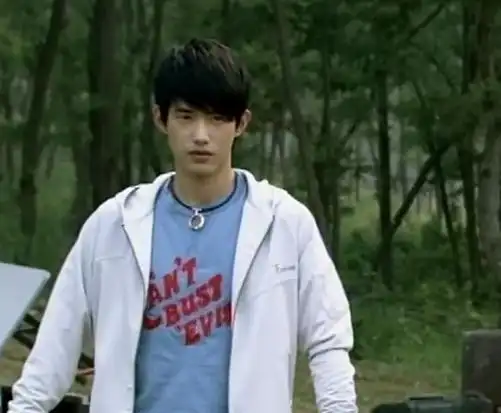 《铠甲勇士》:炘南——最强的五行铠甲召唤人