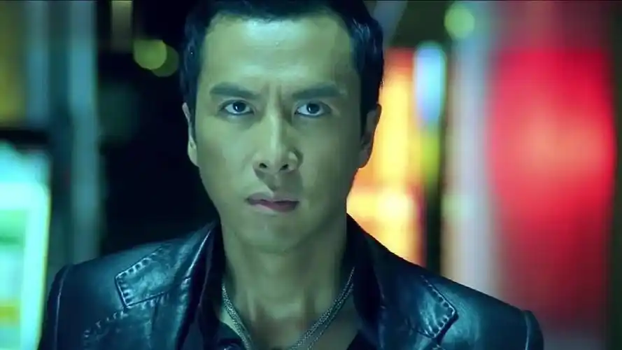 杀破狼:穿皮衣的甄子丹,惹不起的人物!对决吴京,完美动作设计