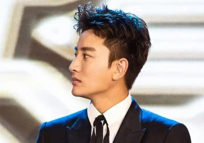 贾乃亮两段感情让他成长,与王子文的恋情很可惜,李小璐不是良配_婚姻