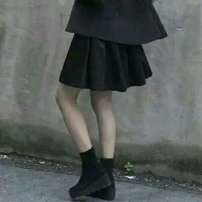 女生下半身裙子控部位头像