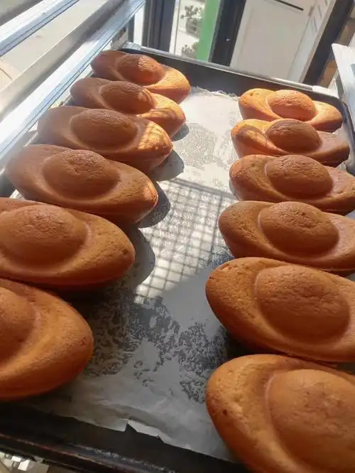 元宝蛋糕阳历8月29号,阴历7月22,周天,财神节,元宝蛋糕预定中,3个以上