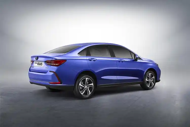 北汽新能源eu5要做电动车里的"最强大脑"_搜狐汽车_搜狐网