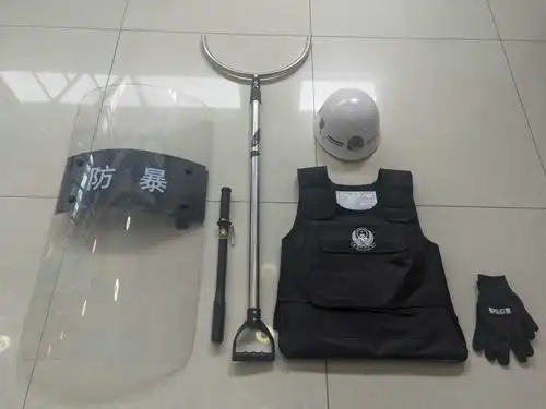 陆家嘴物业 新博管理中心 秩序维护部 协管反恐小队 - 美篇