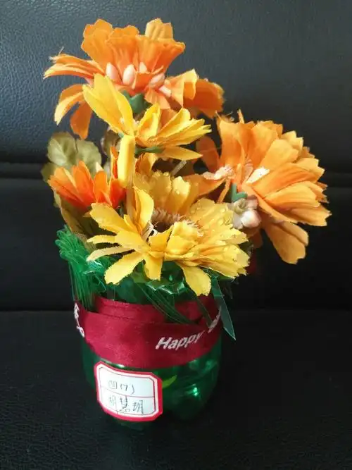 四7班胡慧玥的雪碧花篮