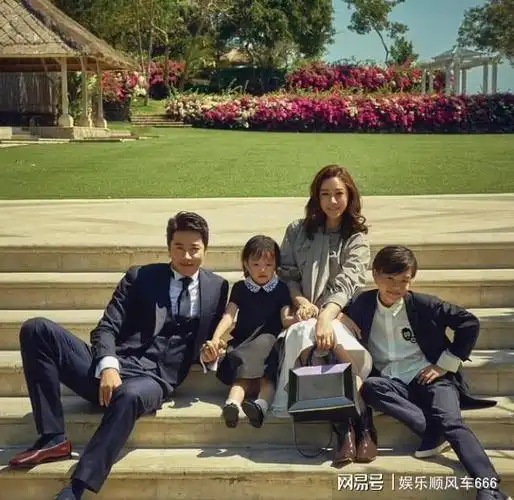 权相佑女儿在美国留学,遭到种族歧视后自信做出了反击