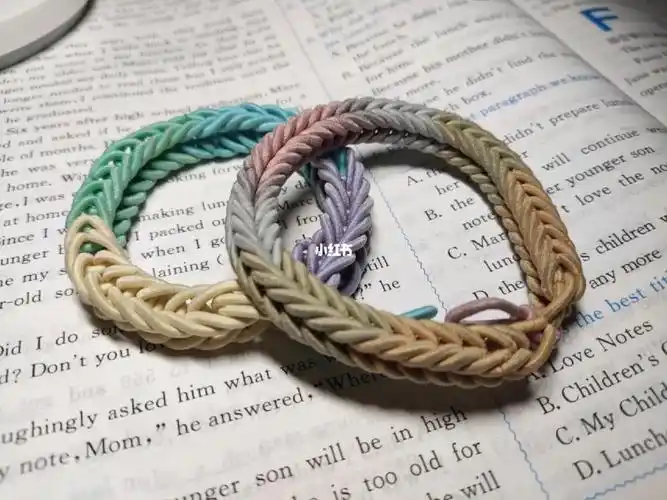 耶耶耶小皮筋手链