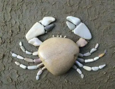 用耳机摆出来的头像