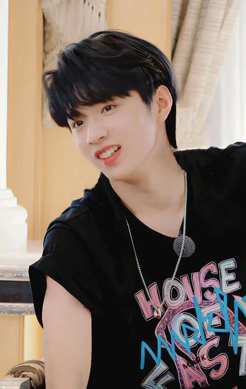 耀文弟弟最近近照#刘耀文 #分享宝藏男孩 #时代少年团刘耀文 - 抖音