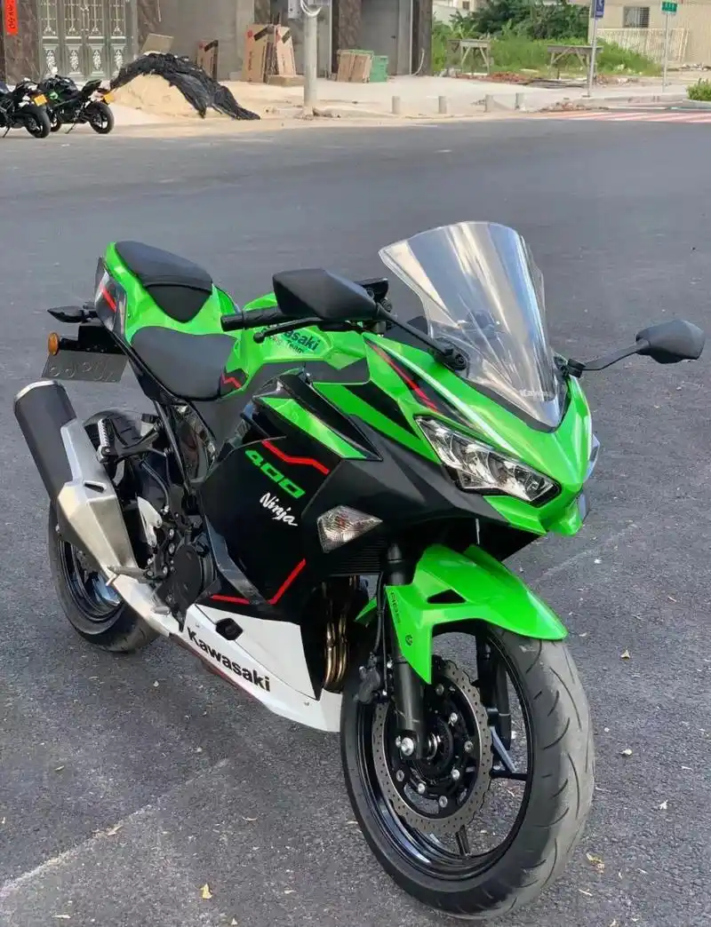 68w90 21款川崎ninja400 21款川崎忍者400 7000公里 车况精品 krt