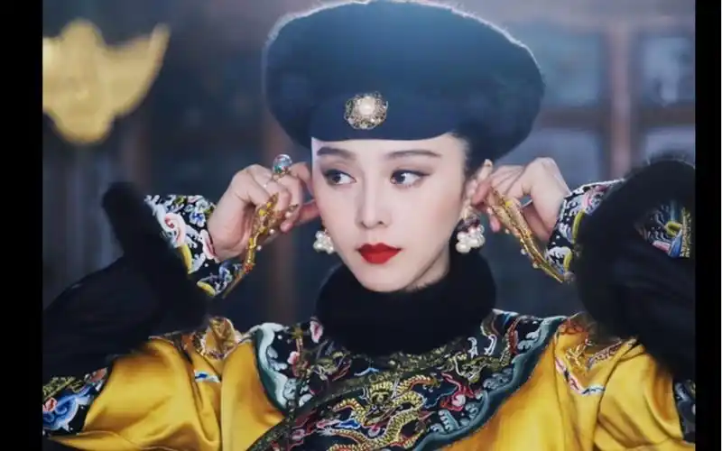 【范冰冰】满蒙八旗都不及华妃娘娘凤仪万千-bili_26494408230-范冰冰