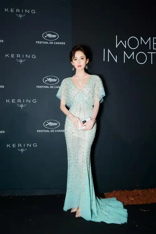 古力娜扎亮相戛纳开云晚宴