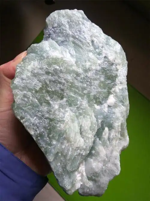 玉石原石如何鉴别