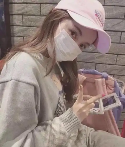 女生头像韩系半脸