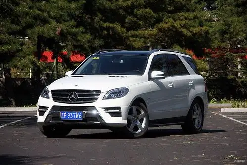 > 车型图库 >  奔驰 进口奔驰 奔驰m级(进口) 外观66张 内饰59张 空间