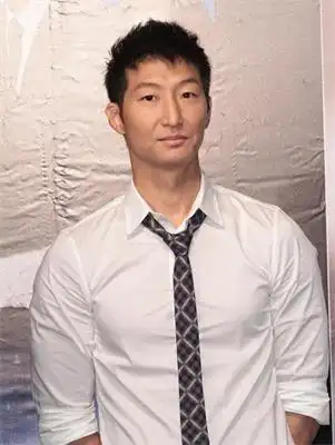 [匿名]有张明星脸-与[斓曦][洪天祥][赵荣][杨洋][陈一嘉]都很像