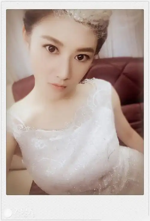 《美人香》丁香扮演者侯梦瑶个人资料背景介绍 / 比乐族