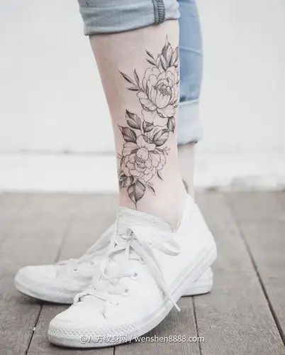 阿拉尔市外卖小哥秦女生的小腿女神性感素花纹身刺青图片