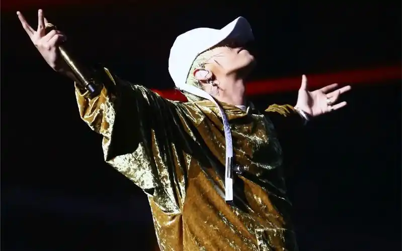 【权志龙】《百万》高清直拍,唯一现场|16年sbs歌谣大战