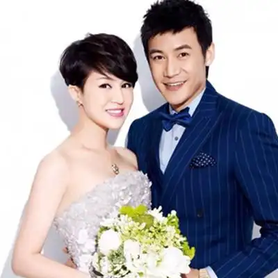 【图】鲍蕾和鲍莉的照片似双胞胎 两姐妹的爱情引网友羡慕