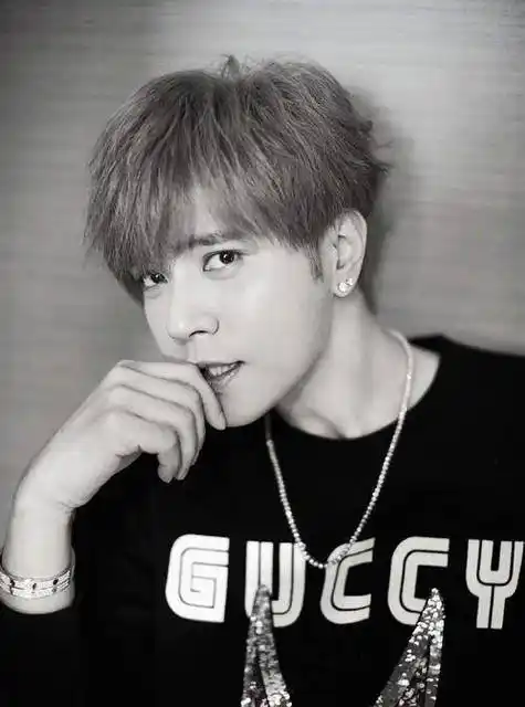 原创《女儿们的恋爱》中七夕送猪环节,罗志祥却被cue到上热搜?_节目_