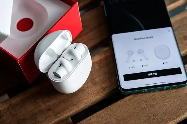 oneplus buds蓝牙耳机开箱:简约设计佩戴舒适