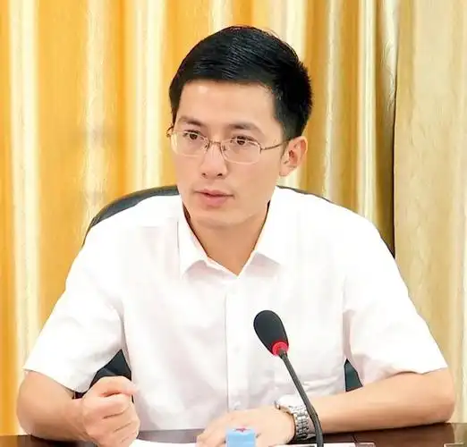 福建龙岩市上杭县委书记王波.