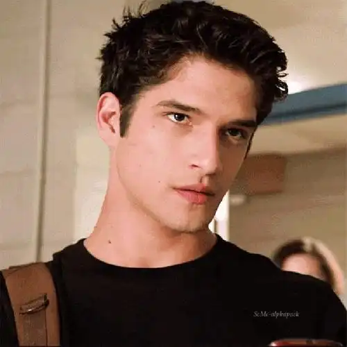 我们的歪脸少主gif眼神gif坏笑gif男神gif