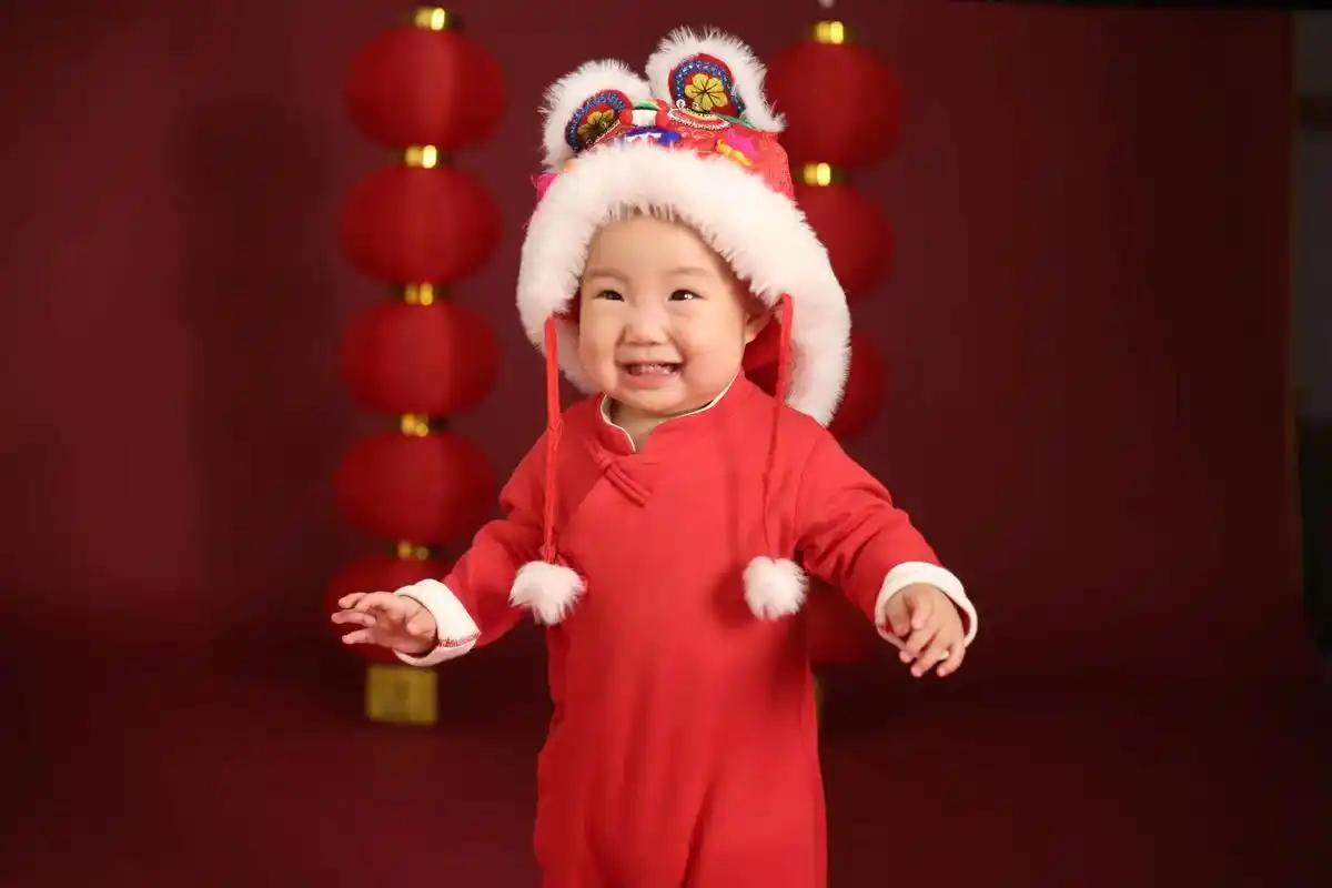 一岁啦～时间过的真快～啦啦呼啦啦#宝宝一岁照片  - 抖音